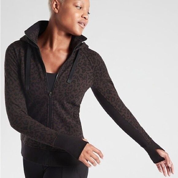 2 for $30 ATHLETA Triumph Black Leopard Print Hoodie - Picture 1 of 13